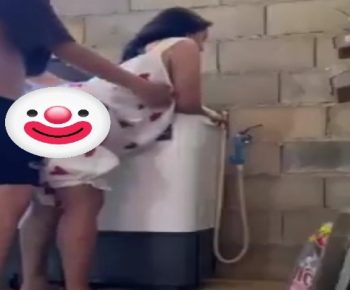 Doggy Style, Ibu Tiri vs Anak Tiri Main di Dapur Pegangan di Mesin Cuci