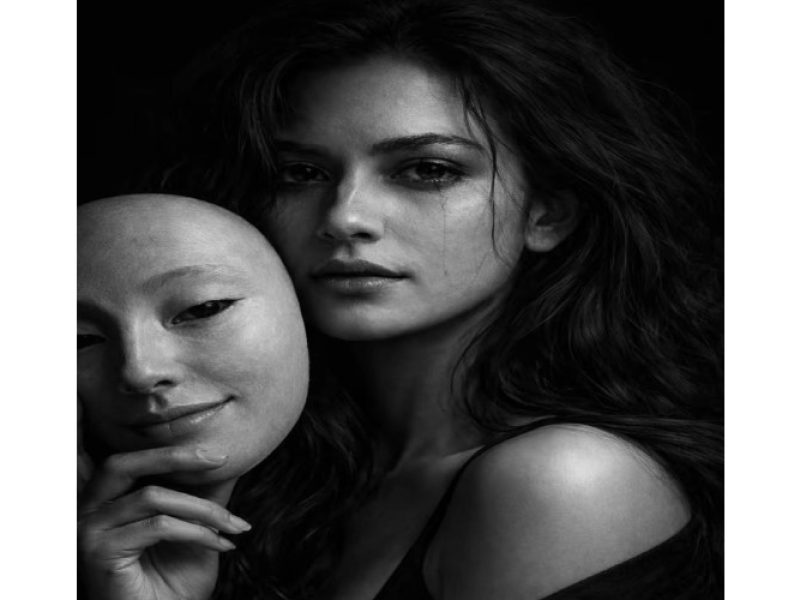 Pesona Wanita yang Berdamai dengan Dirinya Sendiri