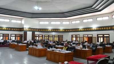 Pemkab Manggarai Ajukan Dua Ranperda Strategis untuk Dorong Pertumbuhan Ekonomi dan Investasi