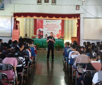 Densus 88 Ingatkan Bahaya Radikalisme Digital, 240 Anak di Manggarai Diberi Pemahaman