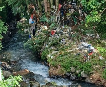 Sungai-Sungai di Kota Ruteng yang Kehilangan Ingatan