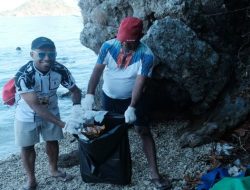 Jaga Kelestarian Pulau Kelor, PLN UIP Nusra Gelar Aksi Bersih Pantai Peringati Hari Lingkungan Hidup
