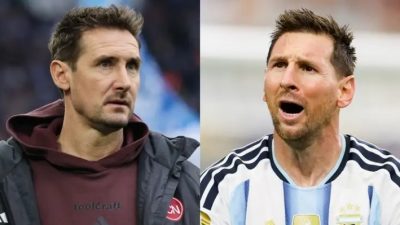 Cetak Rekor Baru Piala Dunia, Miroslav Klose memberi selamat kepada Lionel Messi