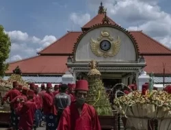 Perampokan di Keraton Yogyakarta, Uang Tunai & Emas Raib