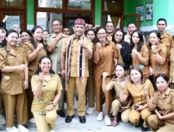Audiensi dengan Nakes PKM Bea Mese, Bupati Hery Tegaskan Pentingnya Pelayanan Prima bagi Masyarakat