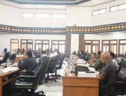 Bupati Manggarai Minta Warga Terbiasa dengan Antrian di SPBU, Ternyata Ini Alasannya