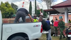 Jalur Ruteng–Reo Dibersihkan, Pemkab Manggarai Mulai Salurkan Bantuan ke Wilayah Terdampak Gempa