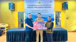 Bank NTT Serahkan KKI ke Pemkab Manggarai untuk Tingkatkan Efisiensi Transaksi