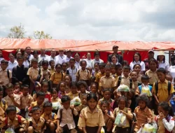 Diskominfo Manggarai Gelar Trauma Healing di SDI Wase Wengke, Ajak Anak Kembali Ceria Pascagempa