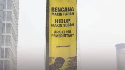 Polisi Selidiki Cara 6 Aktivis Greenpeace Panjat Monumen Selamat Datang Bundaran HI