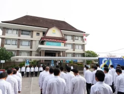 PLN UIP Nusra Berbagi Kebahagiaan HLN ke-81 dengan Anak Yatim dan Duafa