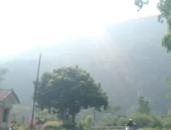 Haze Selimuti Pegunungan Manggarai, Warga Mulai Khawatirkan Kualitas Udara