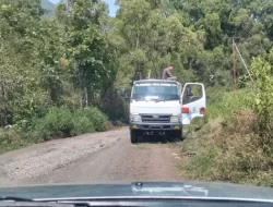 Pasokan Air Bersih di Wilayah Ki Hajar dan Kantor Bupati Manggarai Bergantung pada Truk Tangki
