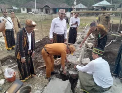 Utamakan Warga Lokal, Revitalisasi SMPN 5 Rahong Utara Rp1,6 Miliar Resmi Dimulai